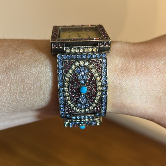 Jules Jurgensen Brass Tone Ladies Rhinestone Jeweled Bracelet Watch NEW BATTERY - Picture 12 of 17